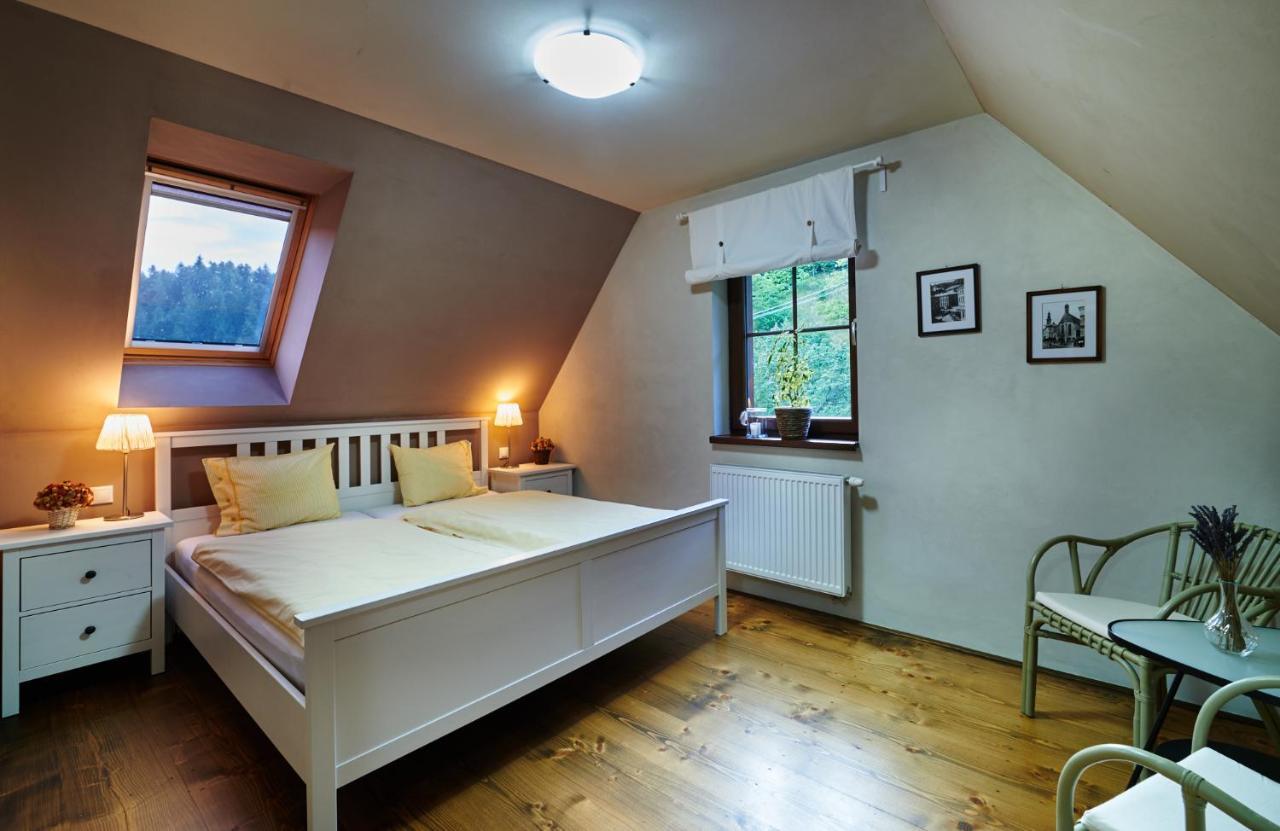Banská Štiavnica Sad Nad Klingeromゲストハウス エクステリア 写真